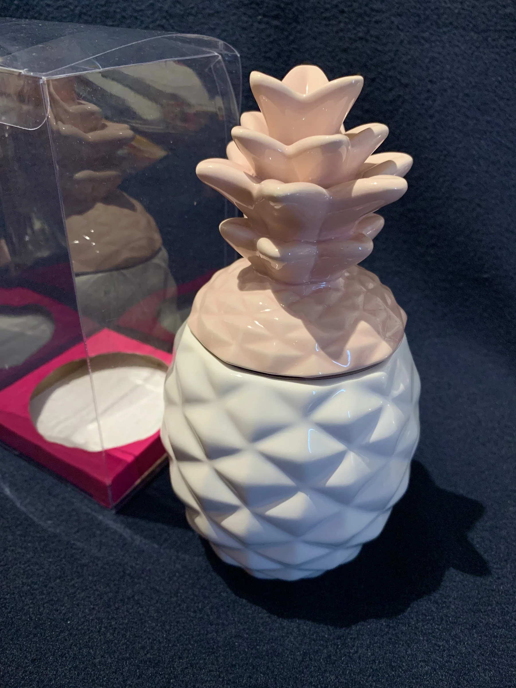 Pineapple-shaped pot with ceramic lid – photo 2